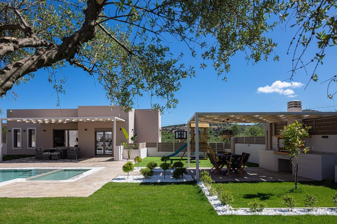 Koin Villa Sunrise, With Heated Pool & Whirlpool Perama  Exterior photo